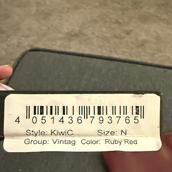 Liebeskind Wallet/Receipt holder. Leather, Burgundy color. - Picture 2 of 6